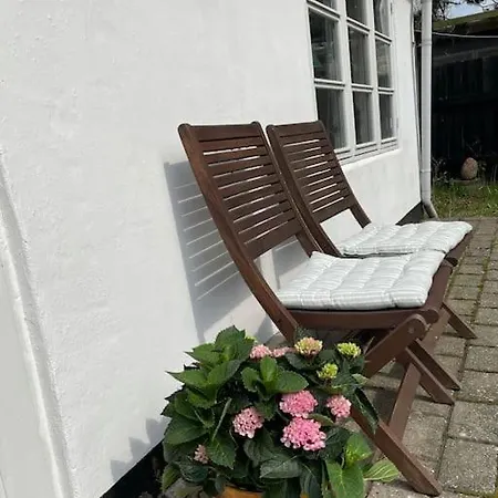 Aeblehuset- Landhus Med Fred&ro Lige Ved Gadekaeret