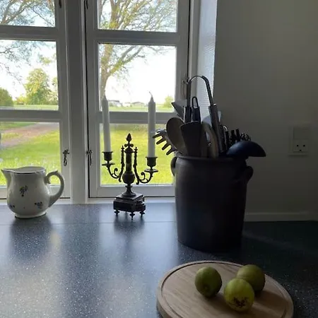 Aeblehuset- Landhus Med Fred&ro Lige Ved Gadekaeret