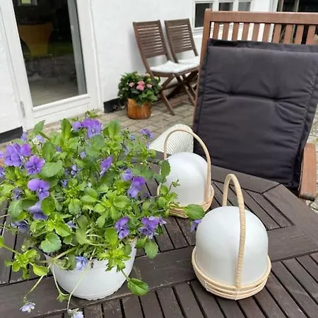 Hébergement de vacances Aeblehuset- Landhus Med Fred&ro Lige Ved Gadekaeret Errindlev